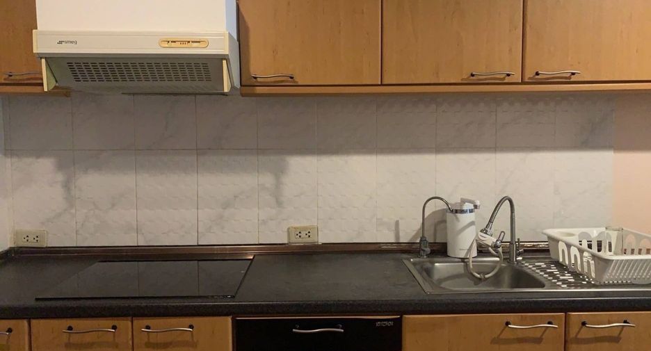 For rent 1 bed condo in Sathon, Bangkok