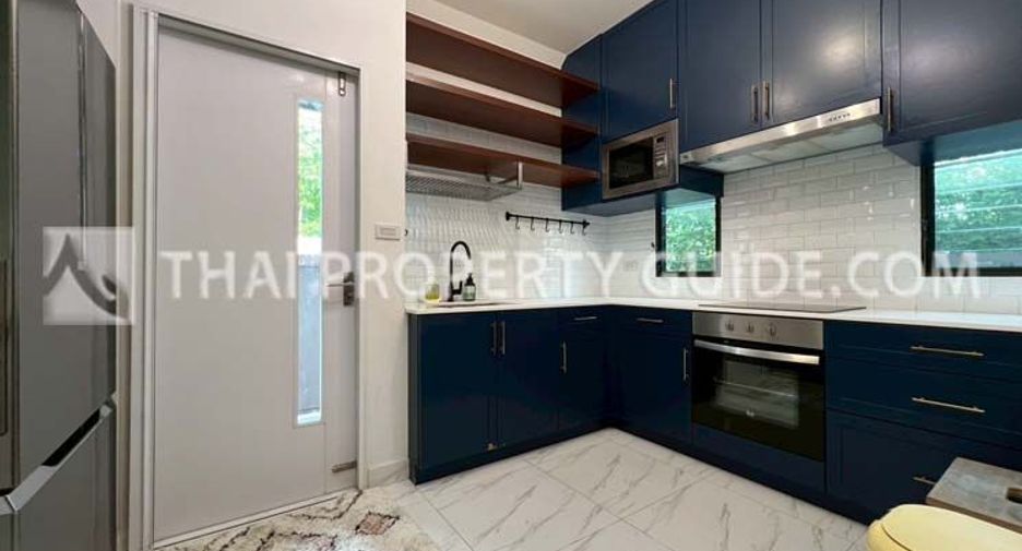 For rent 4 bedrooms house in Bang Phli, Samut Prakan