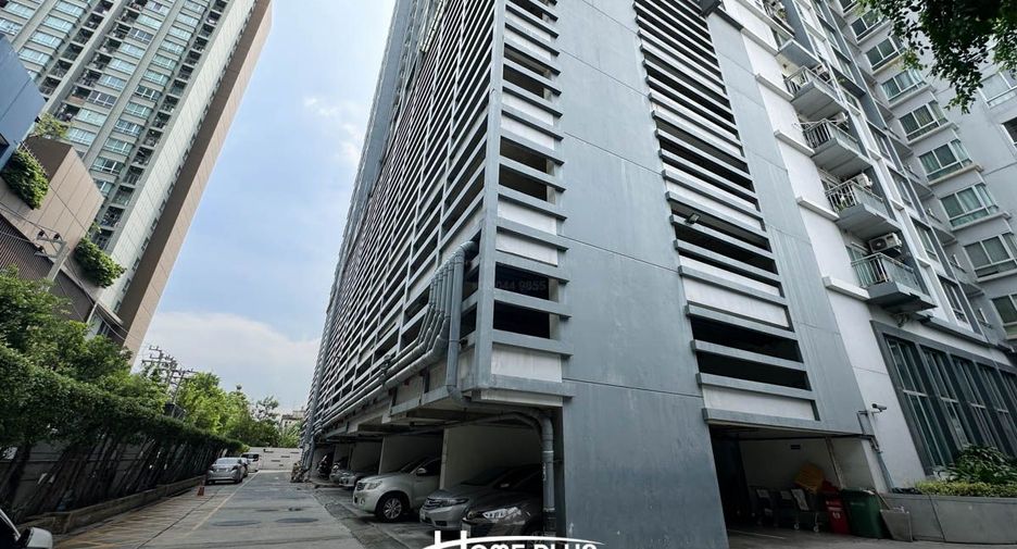 For sale 2 bedrooms condo in Thon Buri, Bangkok