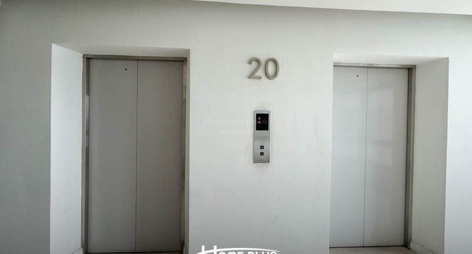 For sale 2 bedrooms condo in Thon Buri, Bangkok