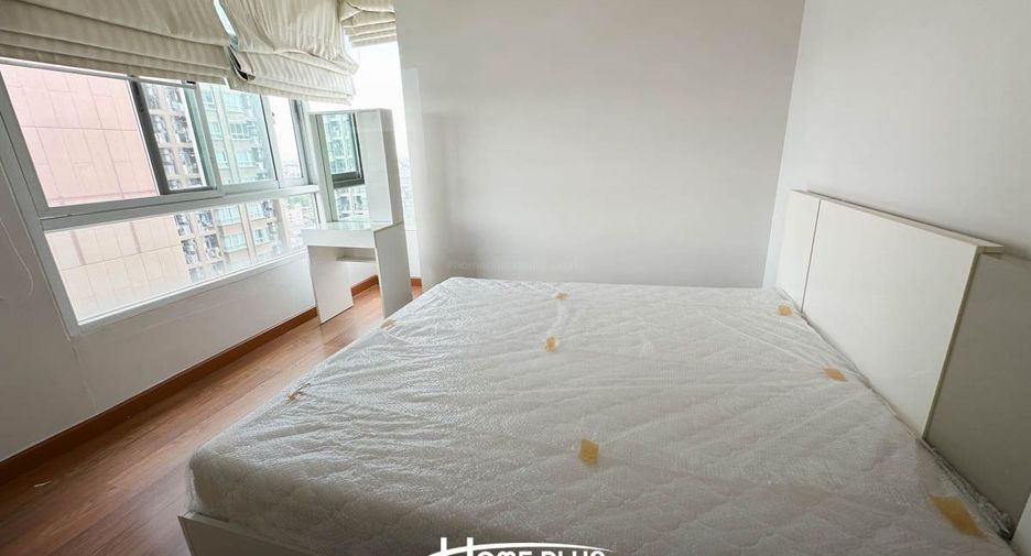 For sale 2 bedrooms condo in Thon Buri, Bangkok