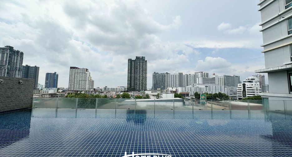 For sale 2 bedrooms condo in Thon Buri, Bangkok