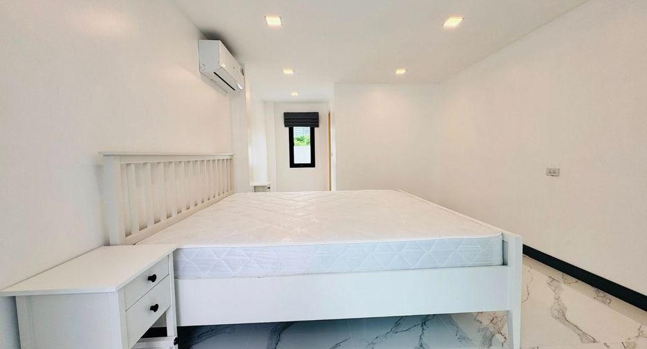 Villa zum Kauf mit 5 Zimmer in Bang Lamung, Chonburi