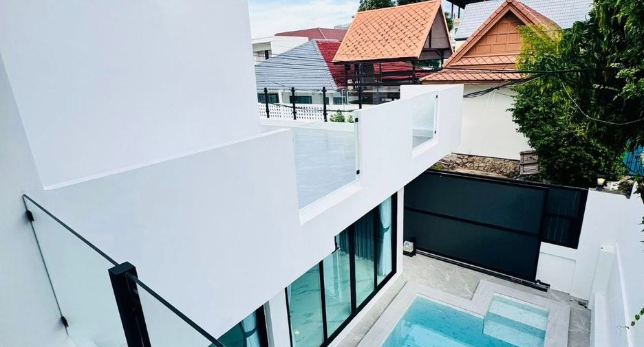 Villa zum Kauf mit 5 Zimmer in Bang Lamung, Chonburi