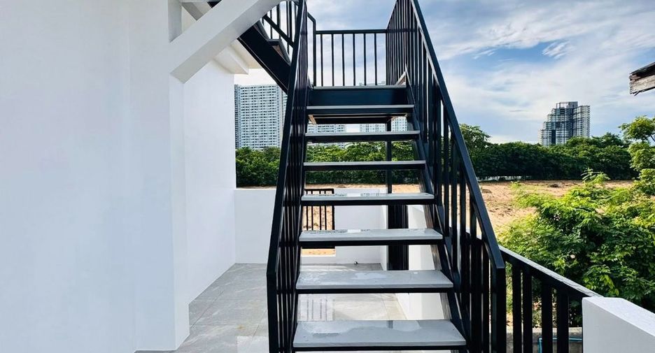 Villa zum Kauf mit 5 Zimmer in Bang Lamung, Chonburi