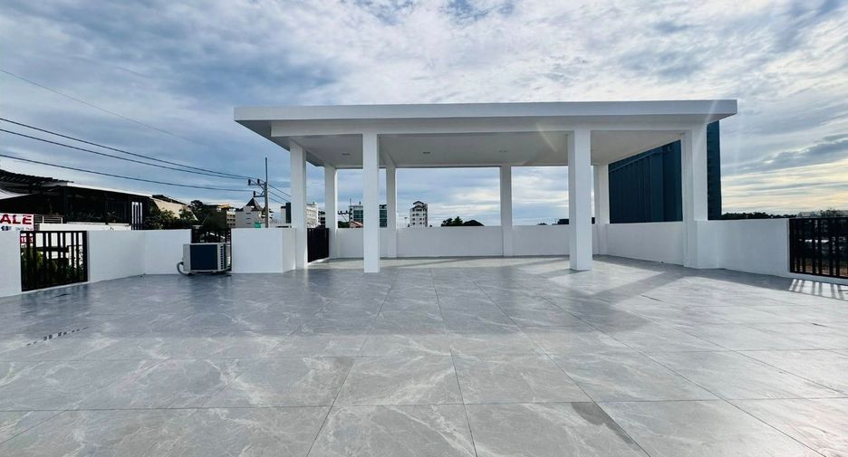Villa zum Kauf mit 5 Zimmer in Bang Lamung, Chonburi
