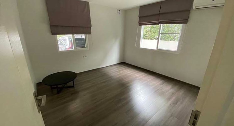 For rent 3 bedrooms house in Prawet, Bangkok