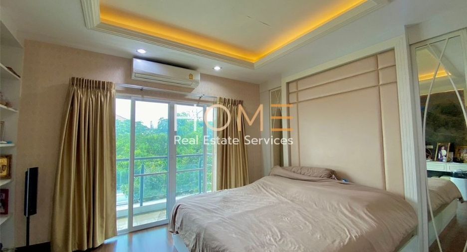 For sale 3 bedrooms house in Mueang Nonthaburi, Nonthaburi