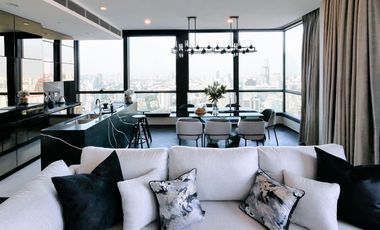 For rent 3 bed condo in Khlong Toei, Bangkok