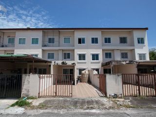 For sale 2 bed retail Space in Mueang Rayong, Rayong