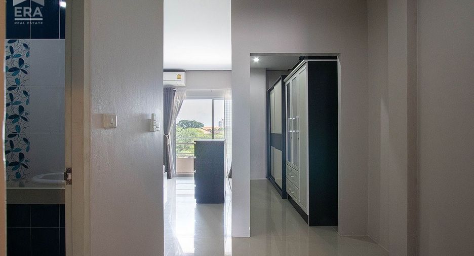 Local comercial en venta de 2 habitaciones en Mueang Rayong, Rayong