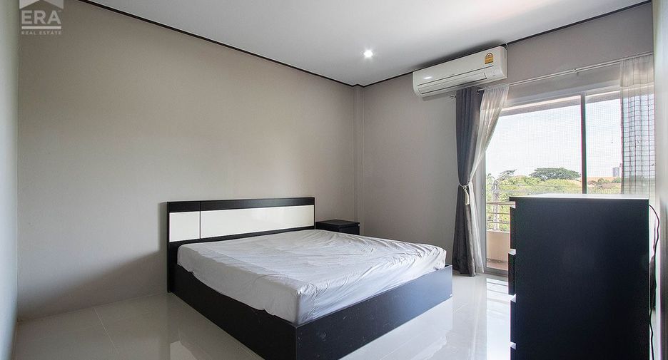 Local comercial en venta de 2 habitaciones en Mueang Rayong, Rayong
