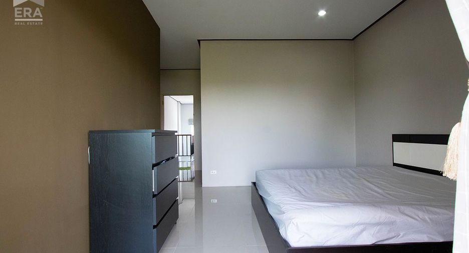 Local comercial en venta de 2 habitaciones en Mueang Rayong, Rayong