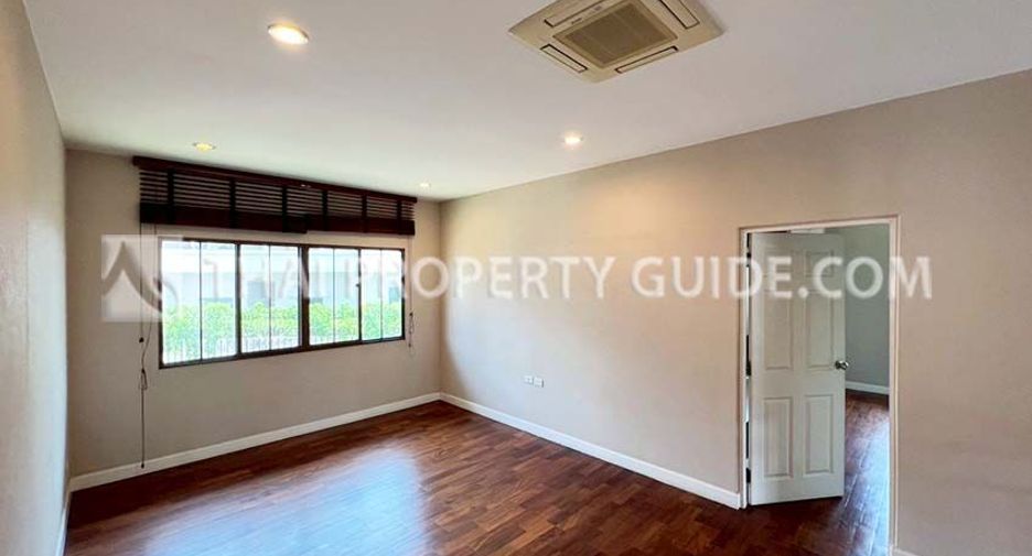 For sale 4 bedrooms house in Bang Phli, Samut Prakan