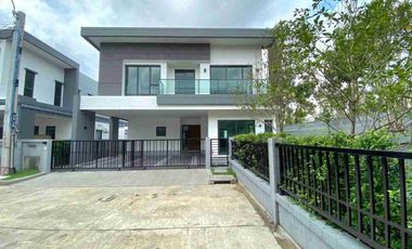 For sale 4 bedrooms house in Prawet, Bangkok