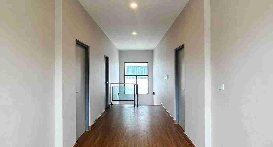For sale 4 bedrooms house in Prawet, Bangkok