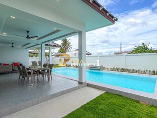 À vendre 3 chambres villa à Hua Hin, Prachuap Khiri Khan