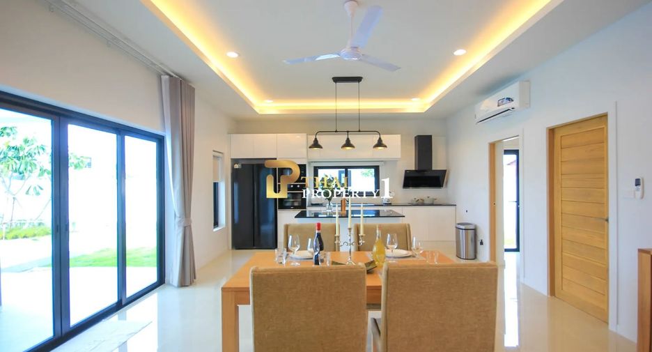 À vendre 3 chambres villa à Hua Hin, Prachuap Khiri Khan