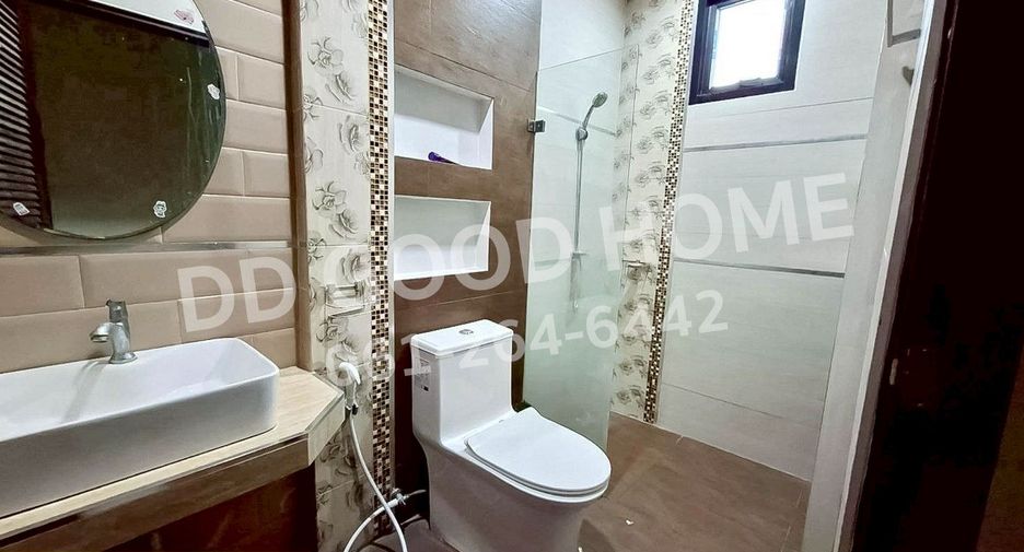 À vendre 2 chambres maison à Mueang Rayong, Rayong
