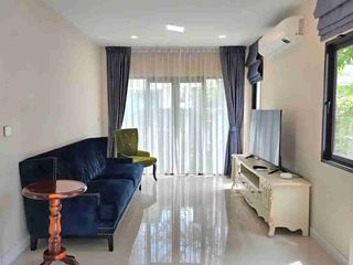 For rent 4 bed house in Mueang Nonthaburi, Nonthaburi