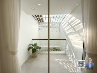 Casa adosada en venta de 4 habitaciones en Suan Luang, Bangkok