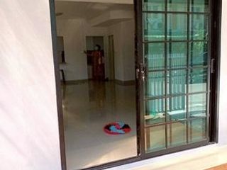 Продажа 3 спальни таунхаус в Bang Phli, Самутпракан