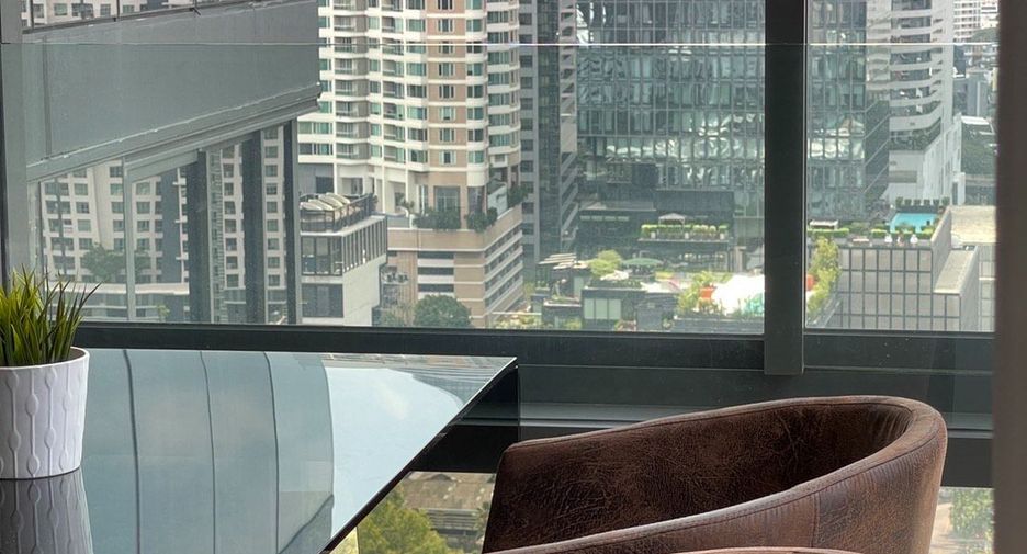 Condo en alquiler y en venta de 2 habitaciones en Bang Rak, Bangkok