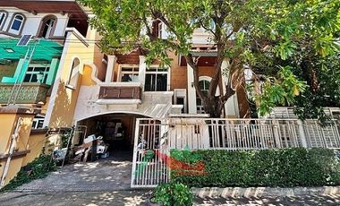 Haus zum Kauf mit 5 Zimmer in Lam Luk Ka, Pathum Thani