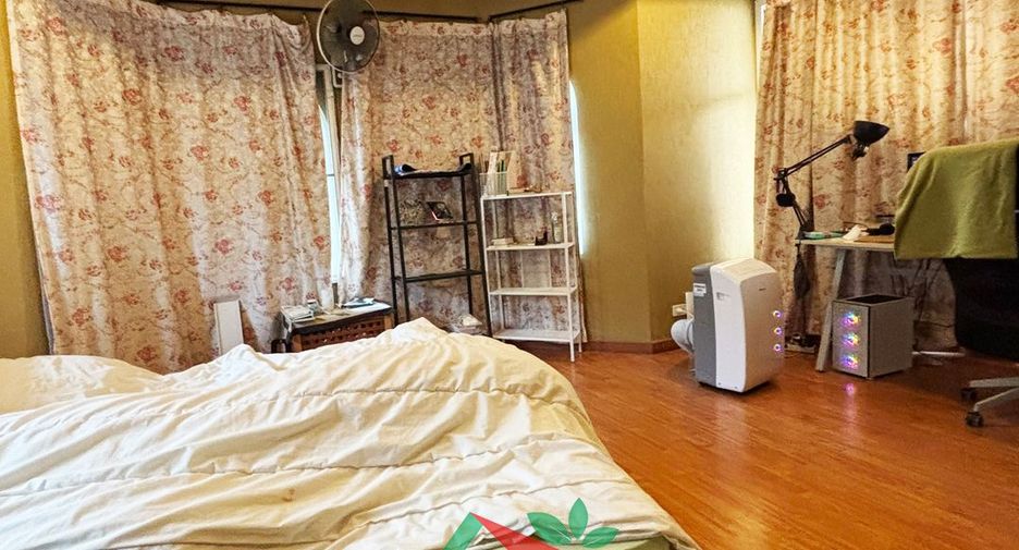 For sale 5 bedrooms house in Lam Luk Ka, Pathum Thani