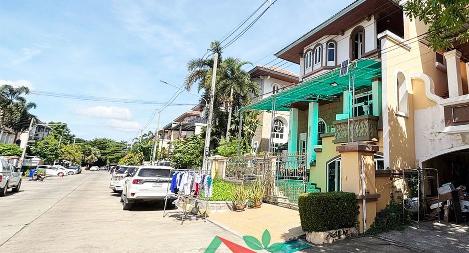 For sale 5 bedrooms house in Lam Luk Ka, Pathum Thani