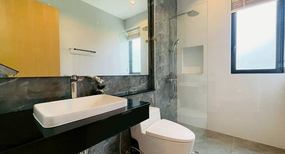 For sale 4 bedrooms villa in Mueang Chiang Mai, Chiang Mai