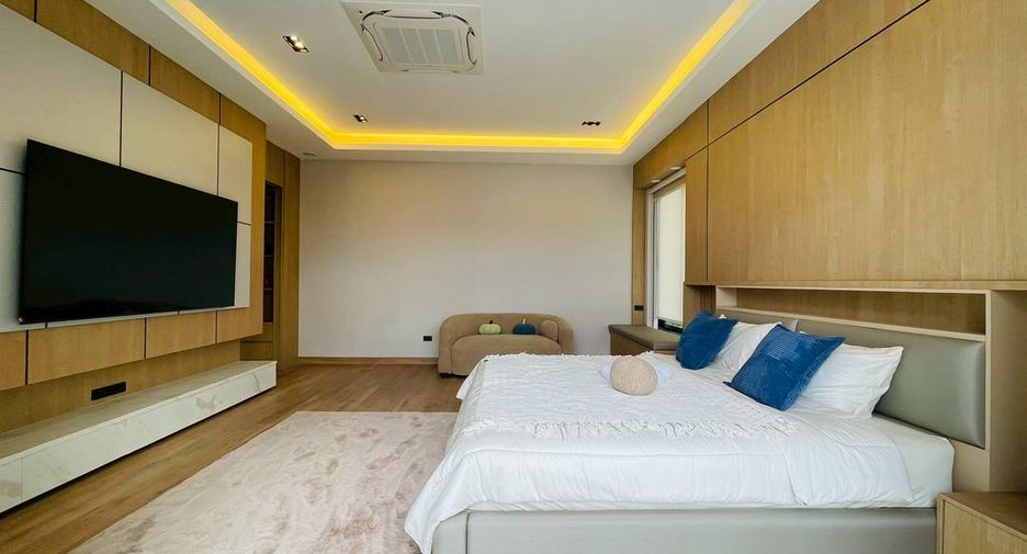 For sale 4 bedrooms villa in Mueang Chiang Mai, Chiang Mai