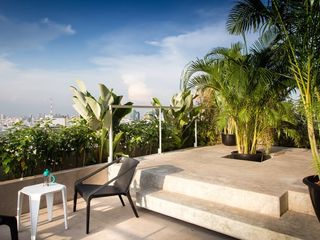 For rent and for sale 3 bed condo in Pathum Wan, Bangkok
