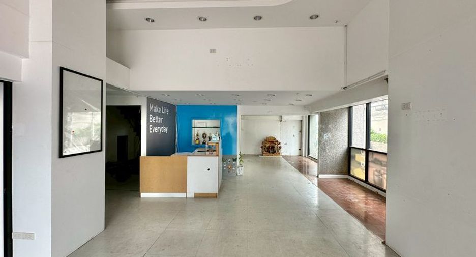 For sale retail Space in Si Racha, Chonburi