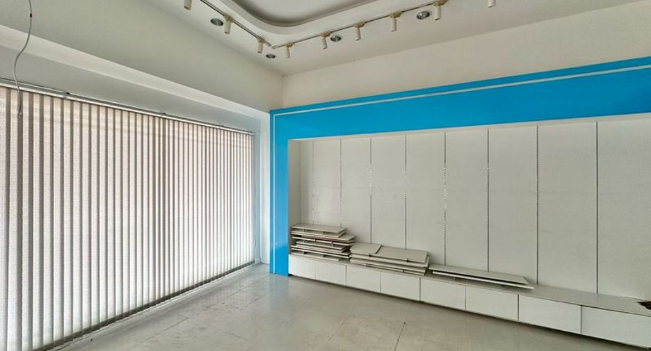 For sale retail Space in Si Racha, Chonburi
