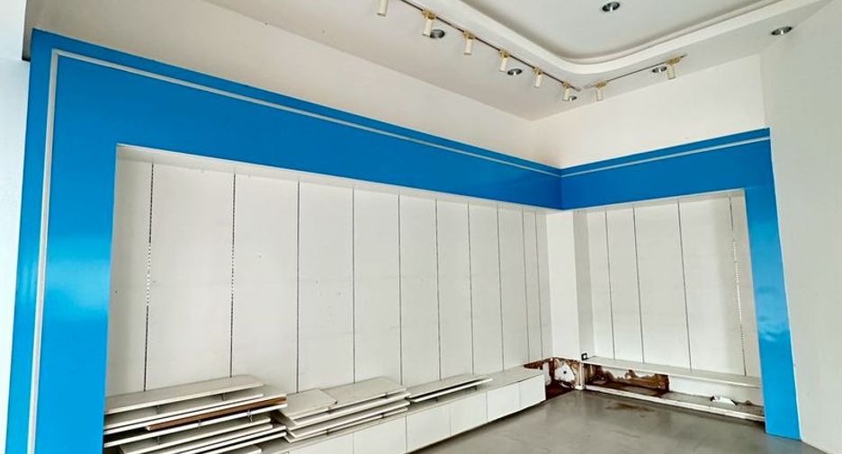 For sale retail Space in Si Racha, Chonburi