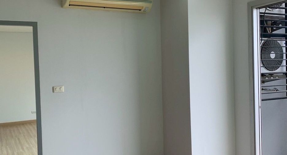 For sale 2 bedrooms condo in Phaya Thai, Bangkok