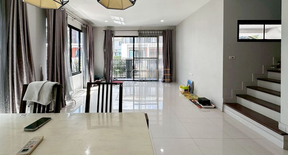 Haus zum Kauf mit 4 Zimmer in Bangkok Noi, Bangkok