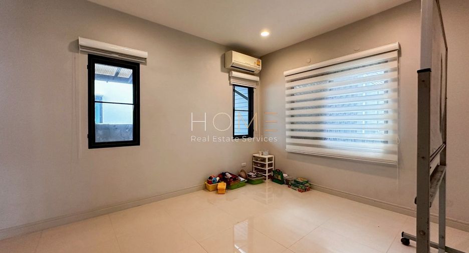 Haus zum Kauf mit 4 Zimmer in Bangkok Noi, Bangkok