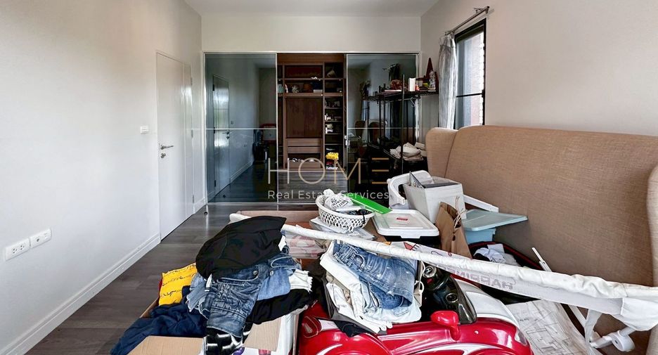 Haus zum Kauf mit 4 Zimmer in Bangkok Noi, Bangkok