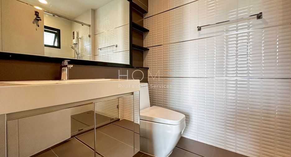 Haus zum Kauf mit 4 Zimmer in Bangkok Noi, Bangkok