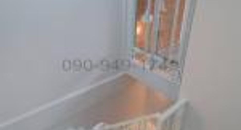 For rent 2 bedrooms townhouse in Watthana, Bangkok