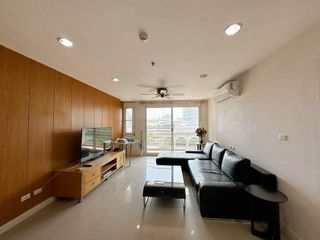 For sale 1 bed condo in Khlong Toei, Bangkok