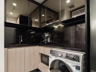 For sale 2 bed condo in Pathum Wan, Bangkok