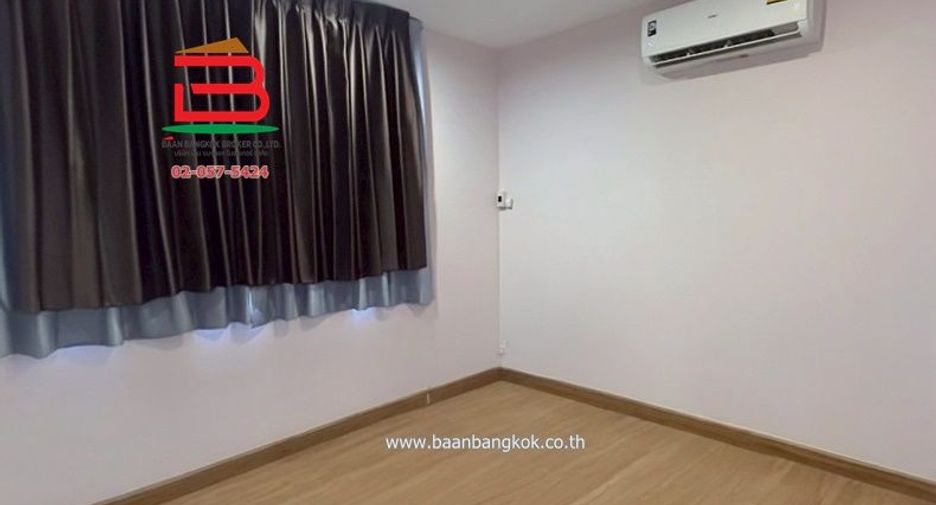 À vendre 3 chambres maison à Saphan Sung, Bangkok