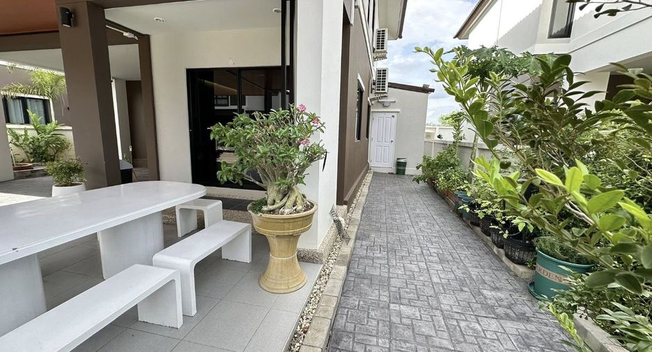 For rent 4 bedrooms house in Hang Dong, Chiang Mai