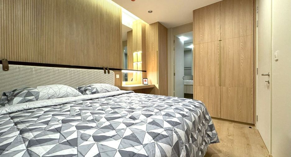 For rent 2 bedrooms condo in Watthana, Bangkok