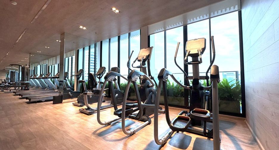 For rent 2 bedrooms condo in Watthana, Bangkok