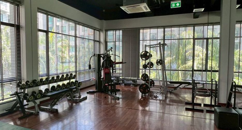 Wohnung zum Kauf mit 1 Zimmer in Si Racha, Chonburi