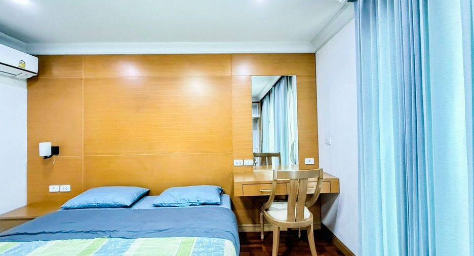 Apartamento en alquiler de 3 habitaciones en Khlong Toei, Bangkok